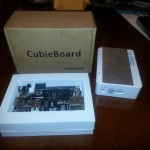 Se ve el cubieboard2 y la caja adicional de soporte.